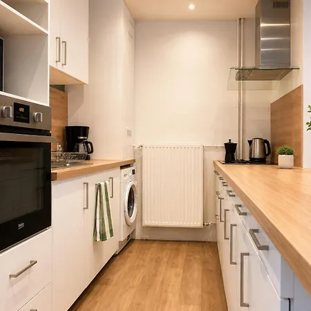 Appartement Chaleureux Equipe A Deux Pas Du Centre D - 8-10 Pers