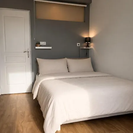 Chaleureux Equipe A Deux Pas Du Centre D - 8-10 Pers Appartement